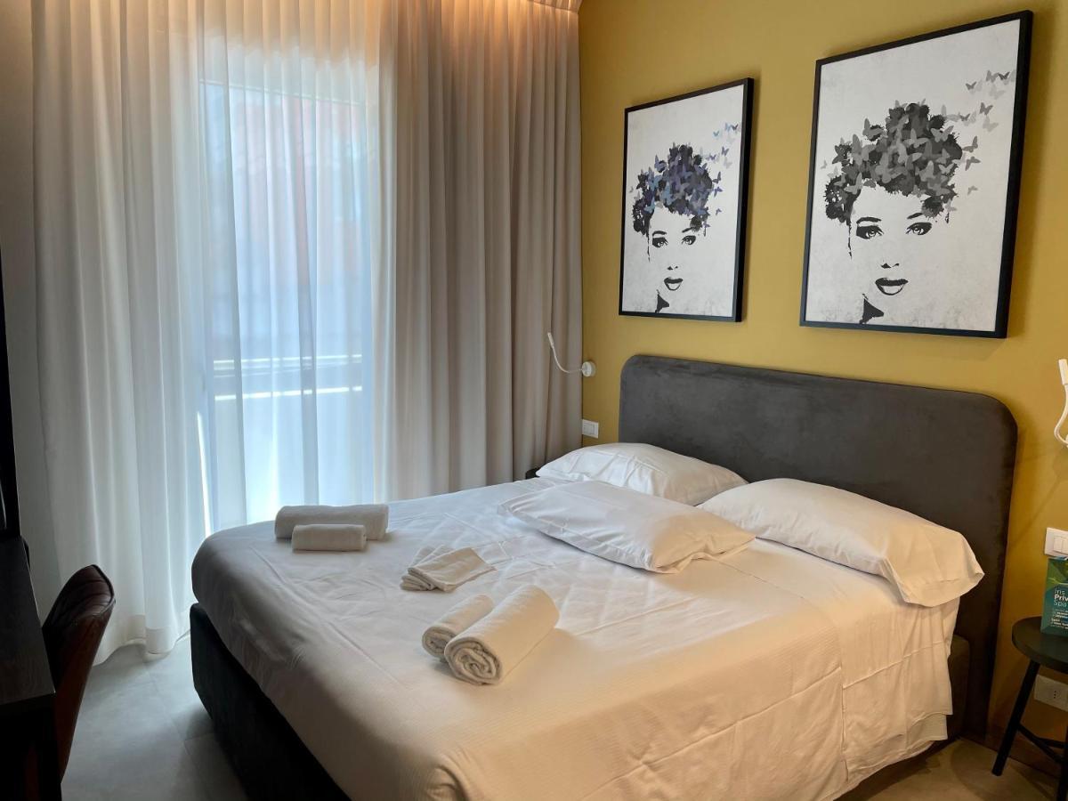 Hotel Iris Jesolo Exterior photo