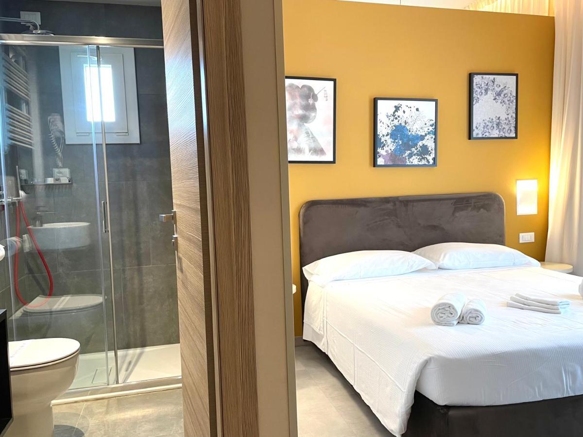Hotel Iris Jesolo Exterior photo