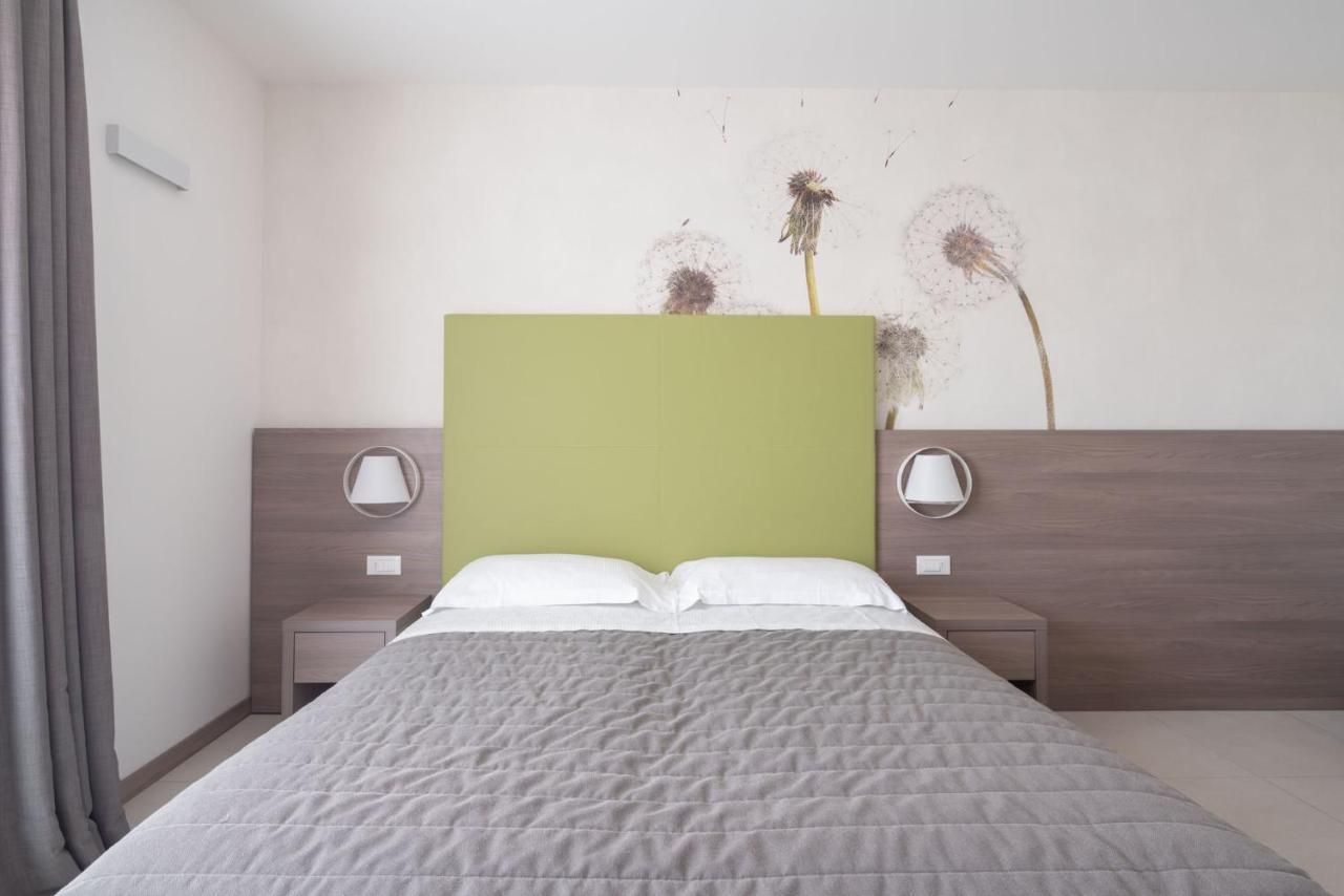 Hotel Iris Jesolo Exterior photo